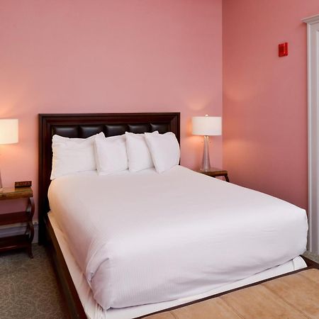 Montvale Hotel (Adults Only) Спокейн Екстериор снимка