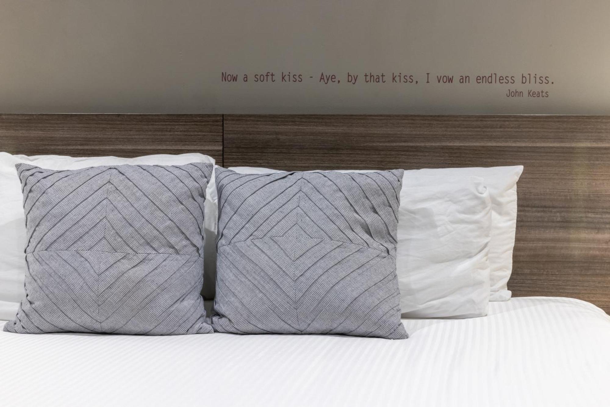 Montvale Hotel (Adults Only) Спокейн Екстериор снимка